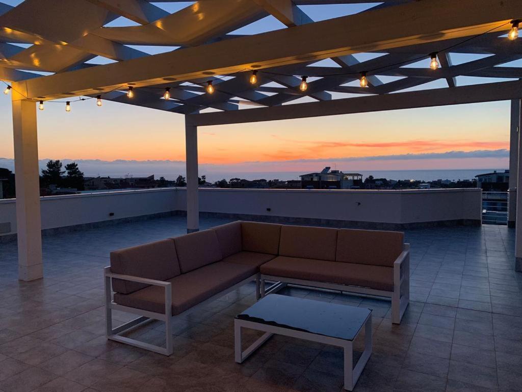 Ferienwohnung Terrace Ini Terrasini Exterior foto
